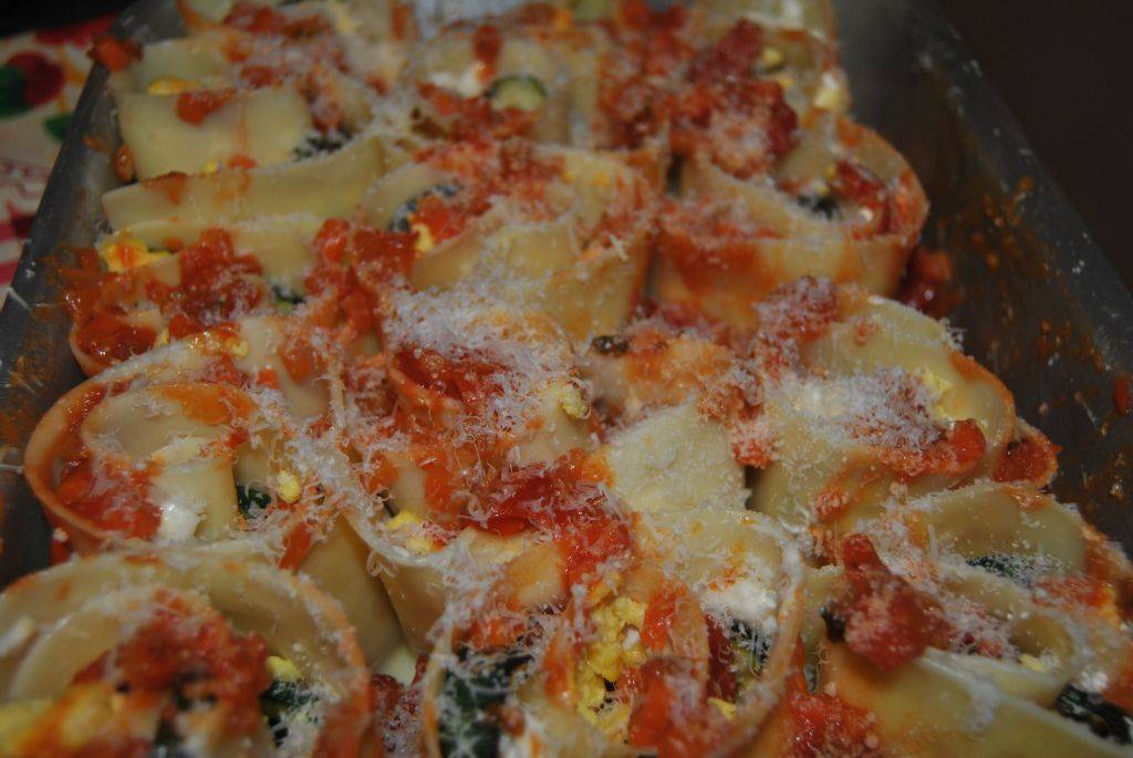 Rollè di Lasagna con Uova, Salsiccia e Zucchine grigliate preparazione 10